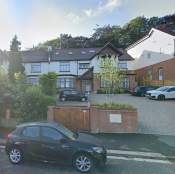 Group logo of 39a Woodcote Valley Road, Purley, Surrey, CR83AN