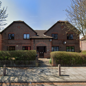 Group logo of Park Road, Kingston Upon Thames, Surrey, KT25NA