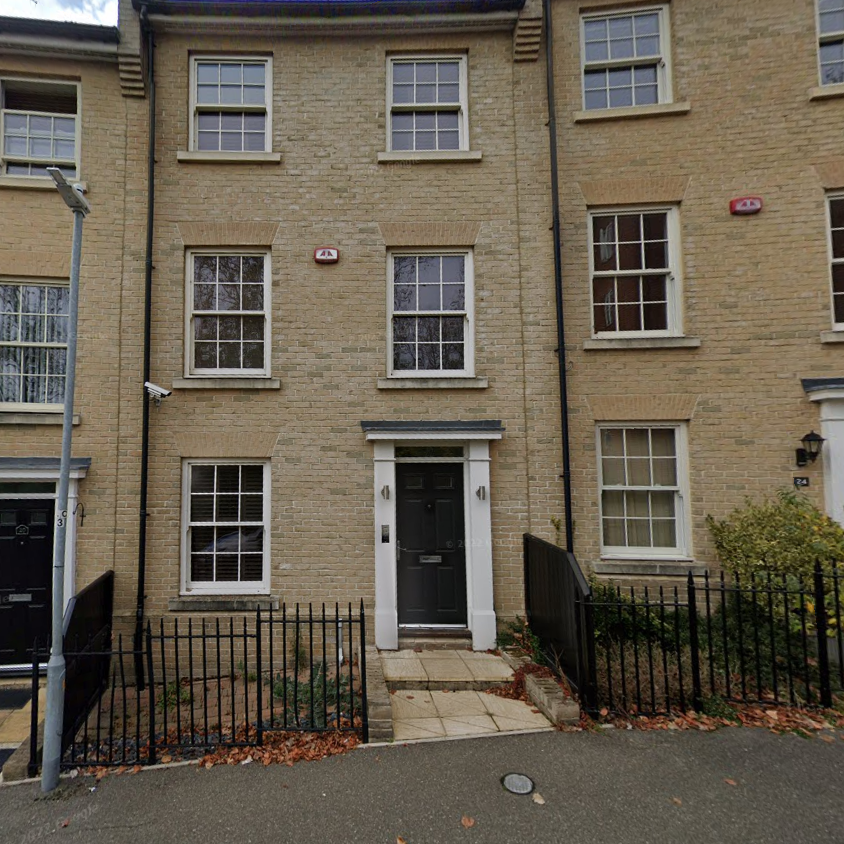 Group logo of Groves Close, Colchester, Essex, CO45BP